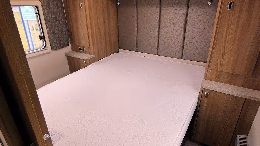 12451 4 0 111734