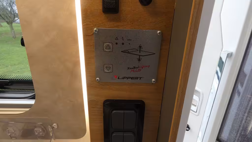 13766 9 0 134651