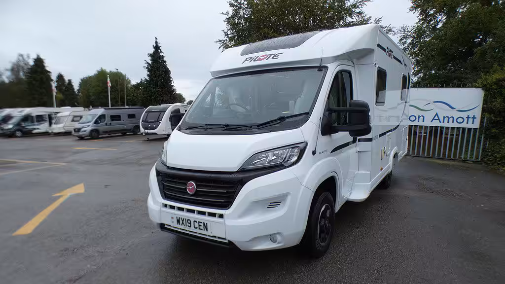 Used PILOTE P650U ESSENTIAL 2019 Motorhome