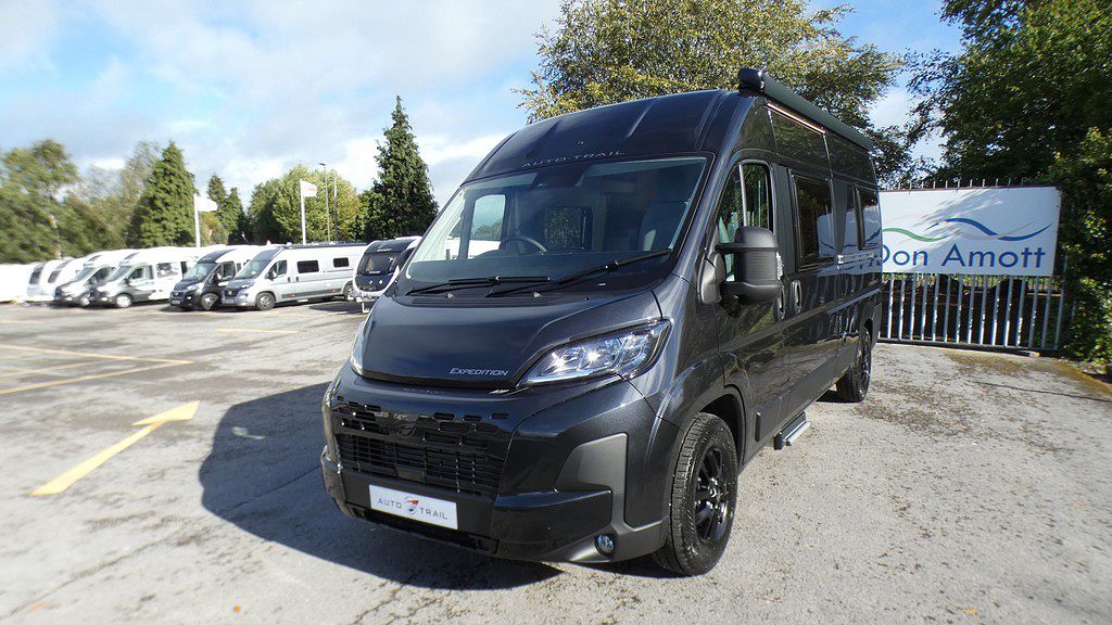 New AUTO-TRAIL EXPEDITION 67 2027 Motorhome