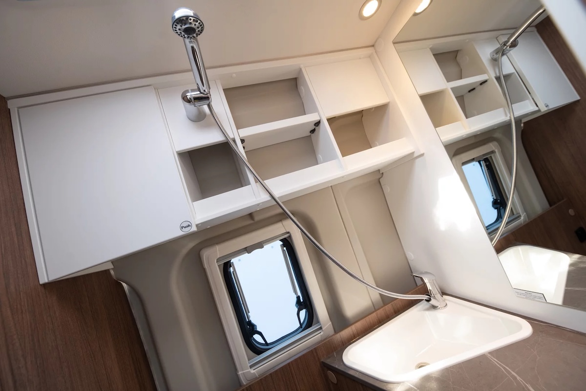 Elddis Autoquest GTV Camper Gallery 3