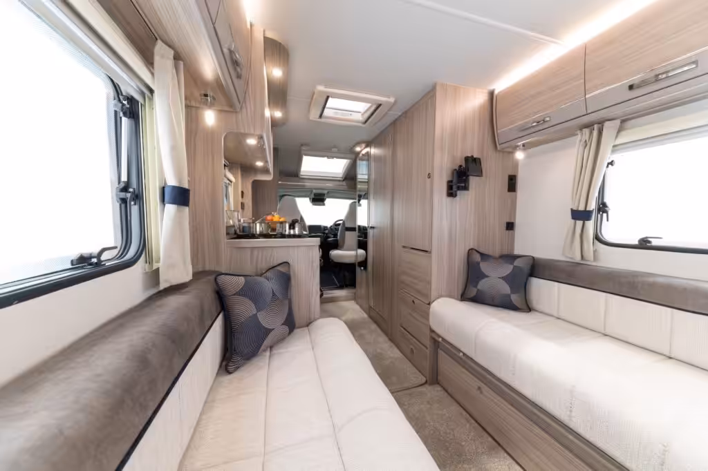 Elddis Accordo 120