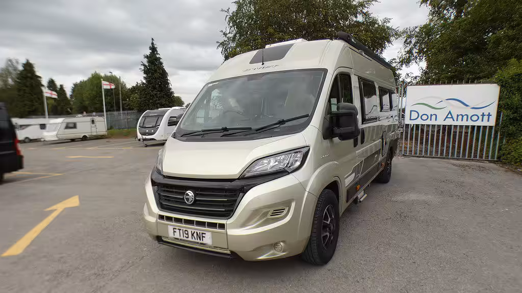 Used SWIFT CHAMPAGNE 184 SELECT 2019 Motorhome